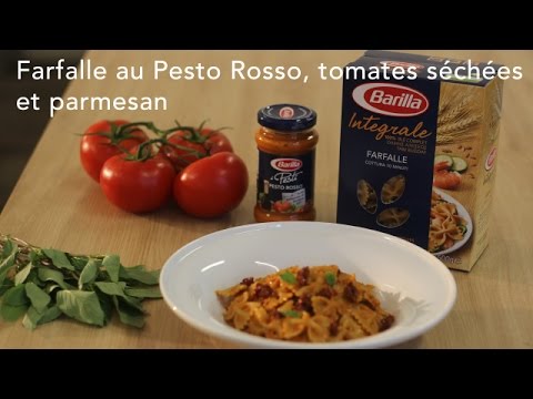 Farfalle au Pesto Rosso, tomates séchées et parmesan - Italie : CuisineAZ